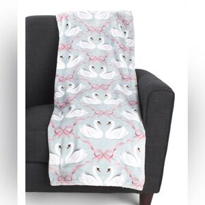 ARTELIER NICOLE MILLER PRETTY SWANS BLANKET FULL/QUEEN — NWT